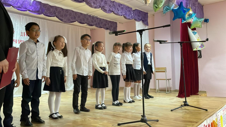 Акция "День учителя".